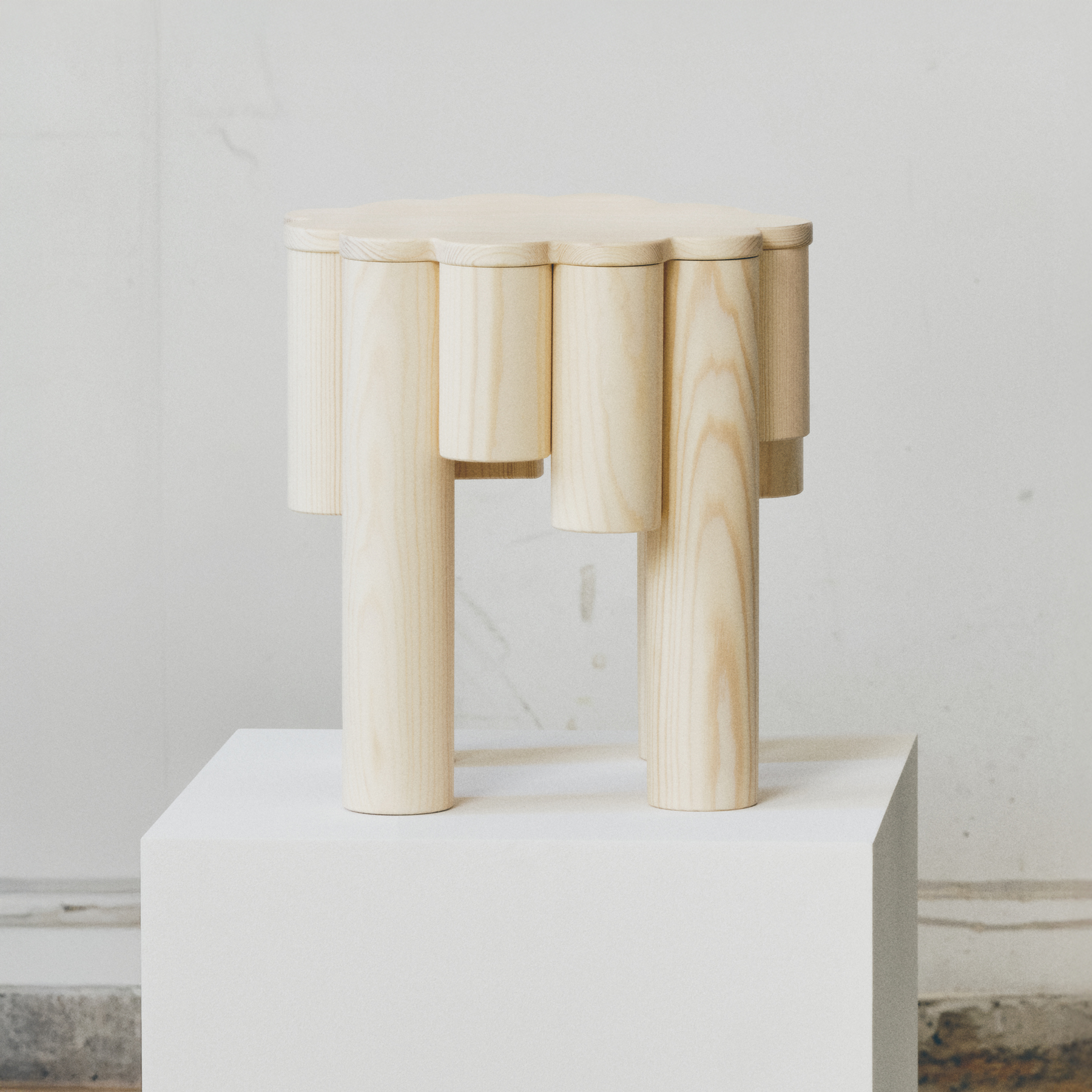 Lisa Hilland pall